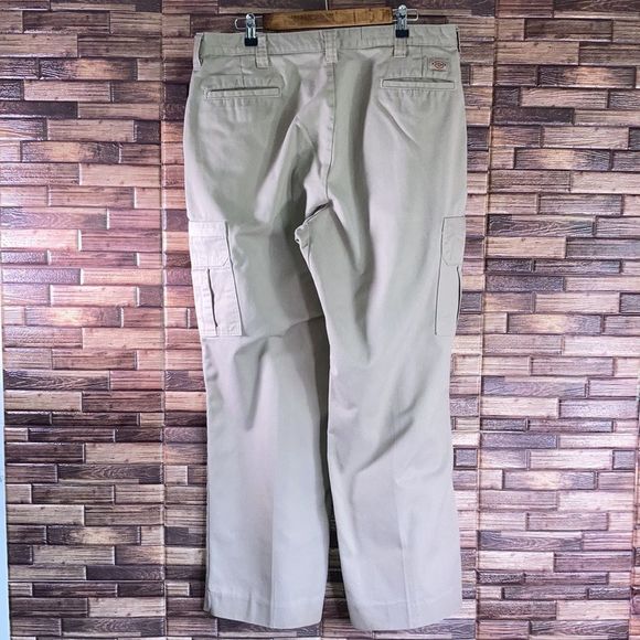 Mens 38x31 Dickies Khaki Cargo Work Pants - Picture 2 of 12